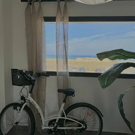 Apartment En Front De 6blion65 *