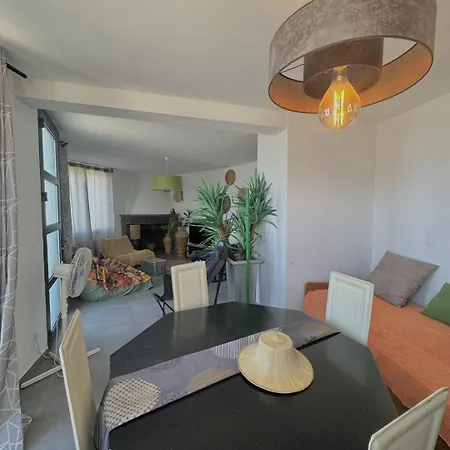 En Front De 6blion65 Apartment *